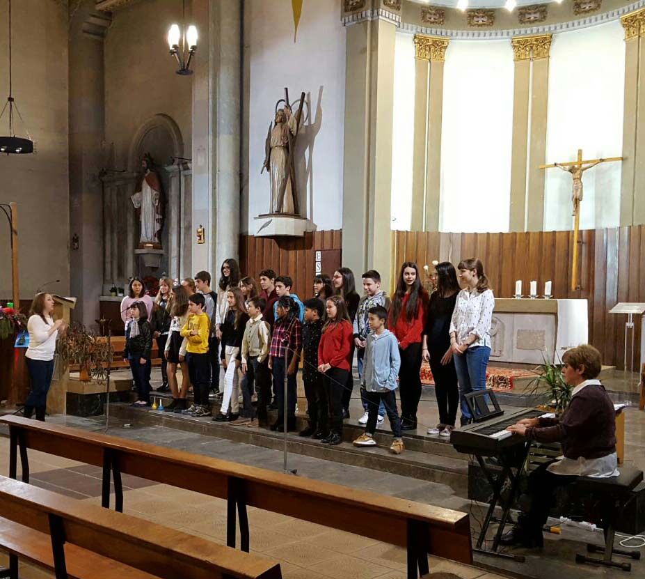 Concierto niños cantando